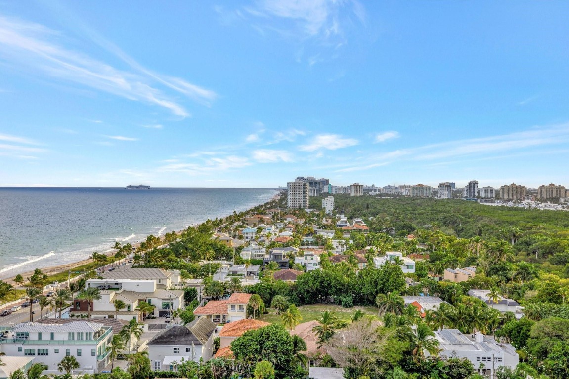 1901 N Ocean Blvd TH-D