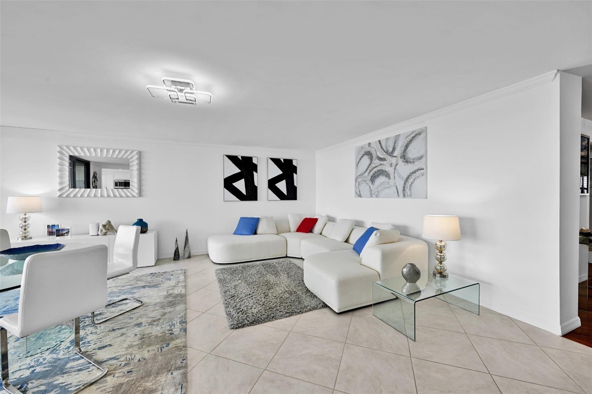 1901 N Ocean Blvd TH-D