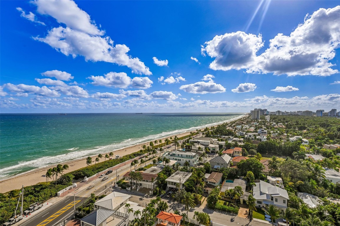 1901 N Ocean Blvd TH-D