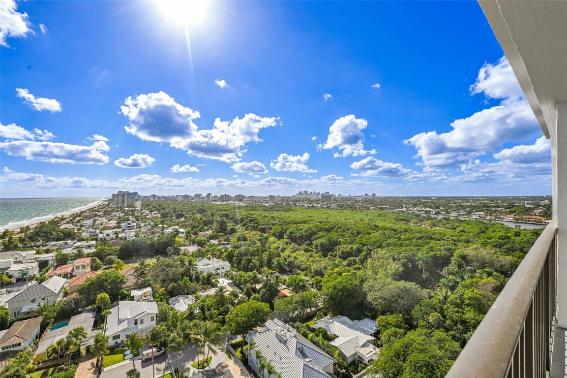 1901 N Ocean Blvd TH-D