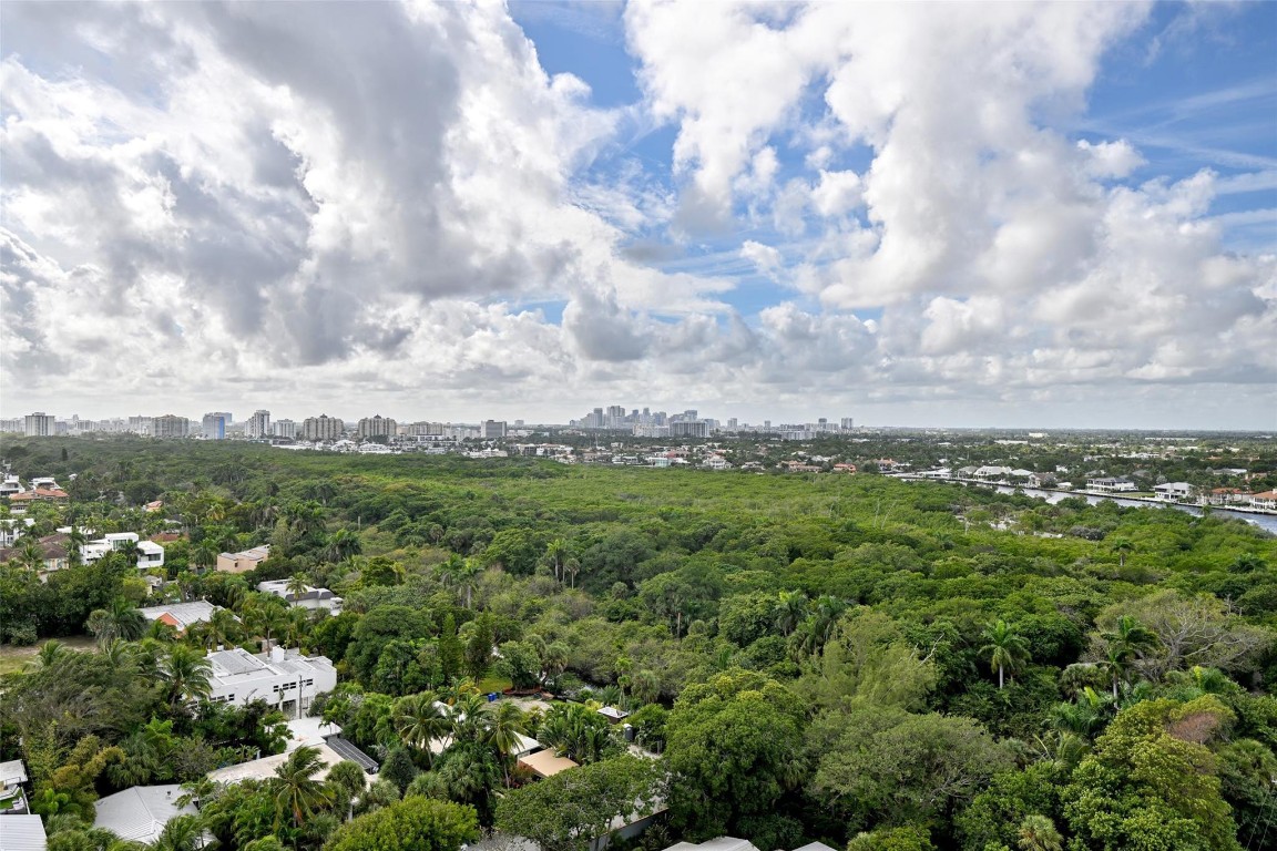 1901 N Ocean Blvd TH-D