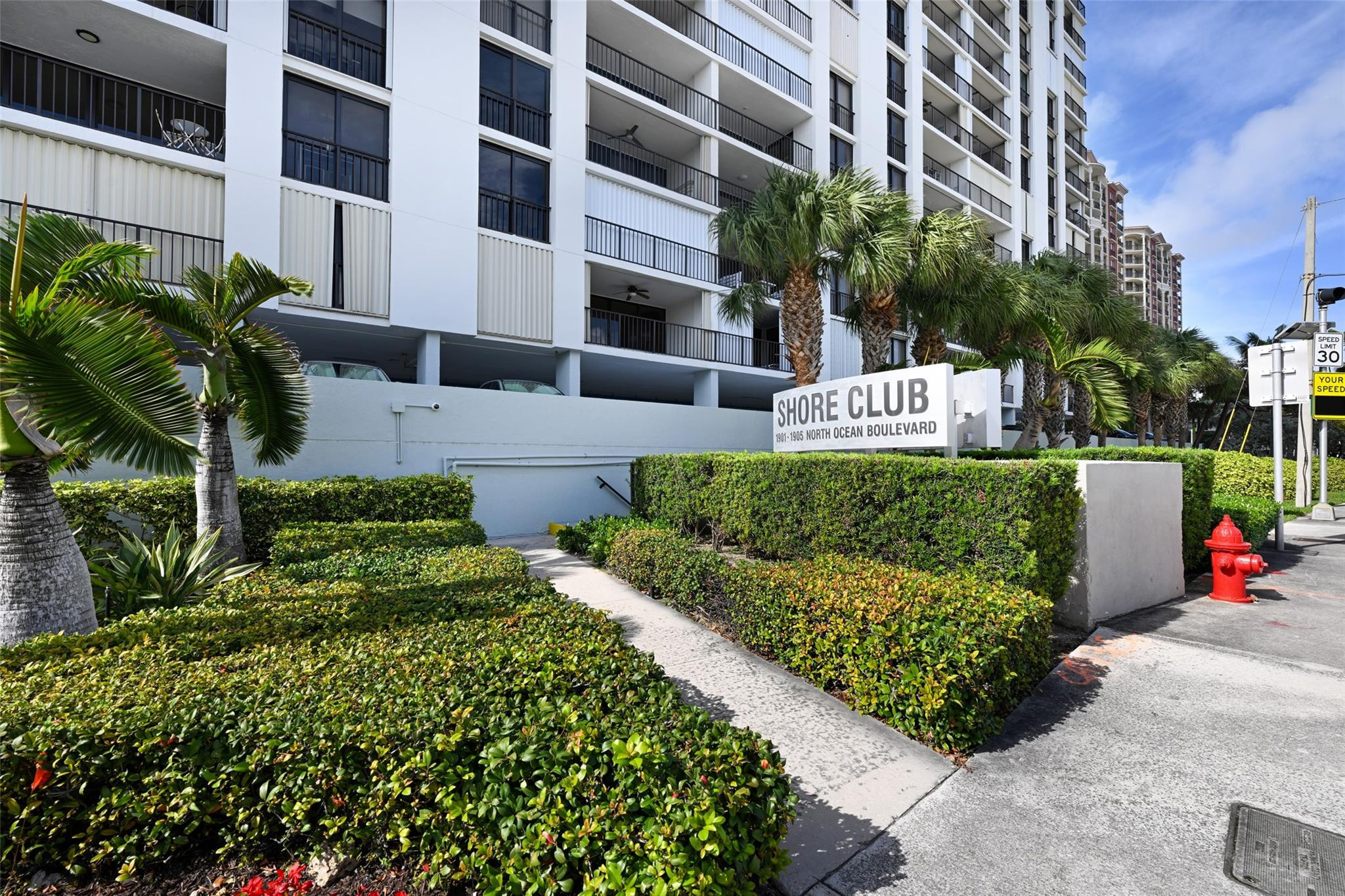1901 N Ocean Blvd TH-D