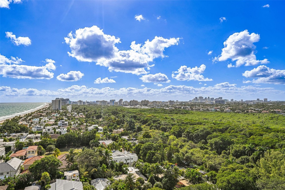 1901 N Ocean Blvd TH-D