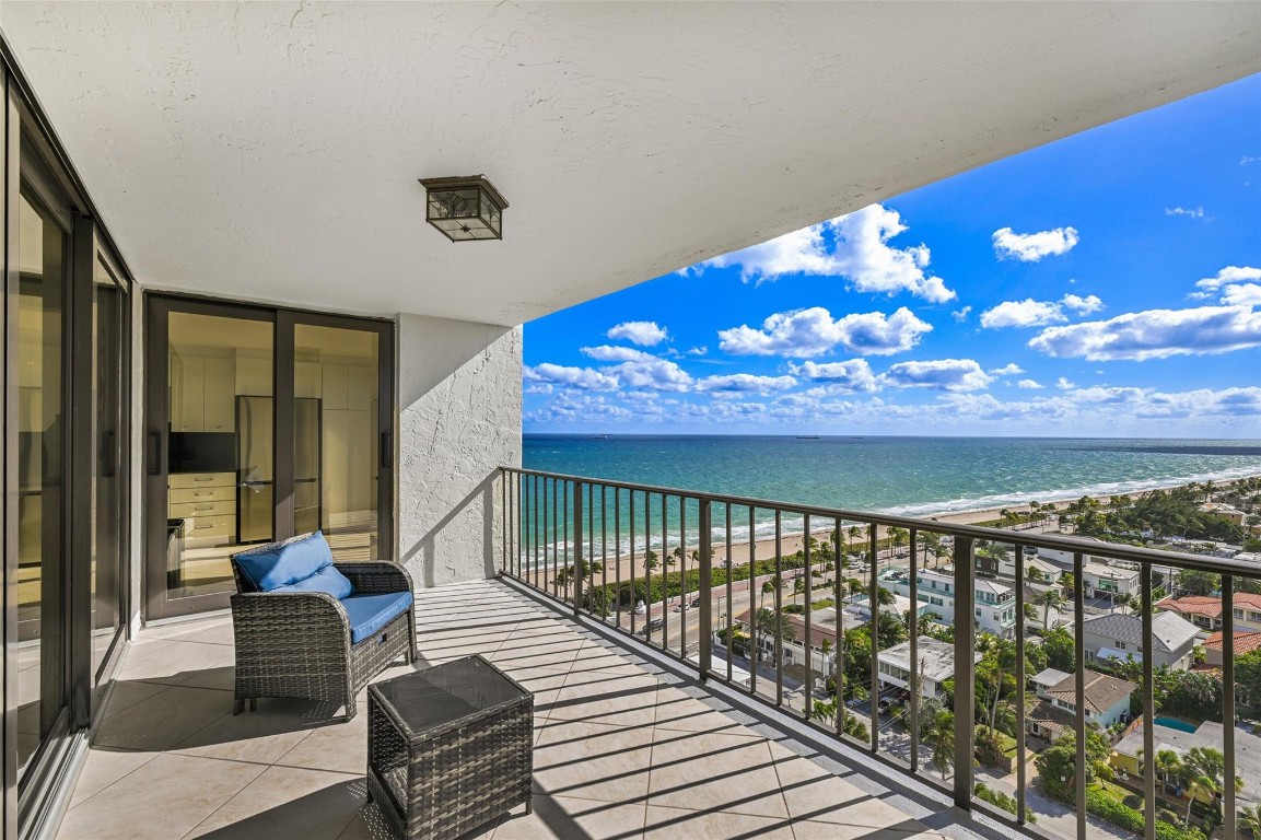 1901 N Ocean Blvd TH-D