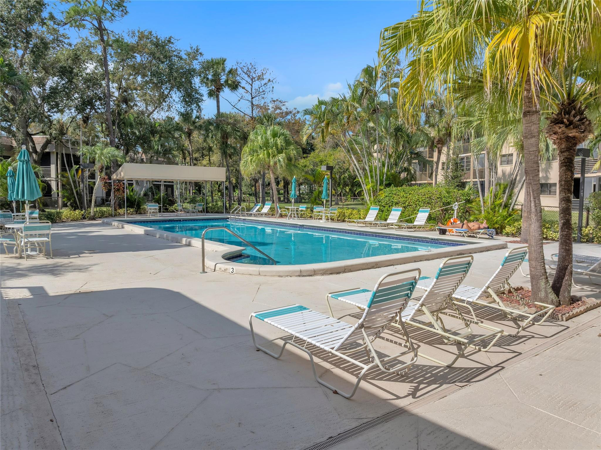 7653 NW 79th Ave 208