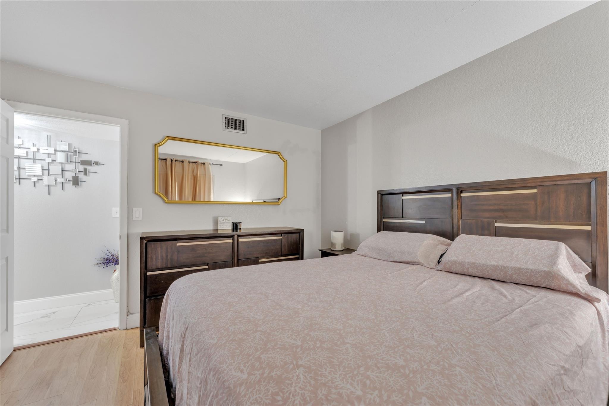 7653 NW 79th Ave 208