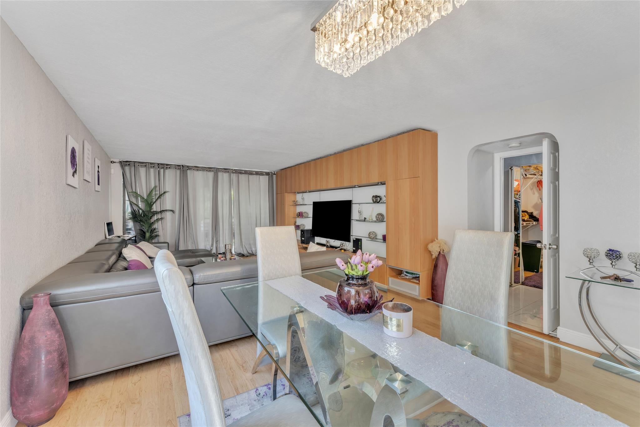 7653 NW 79th Ave 208