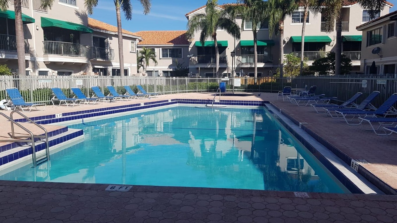 1404 NW 126th Ave 1404