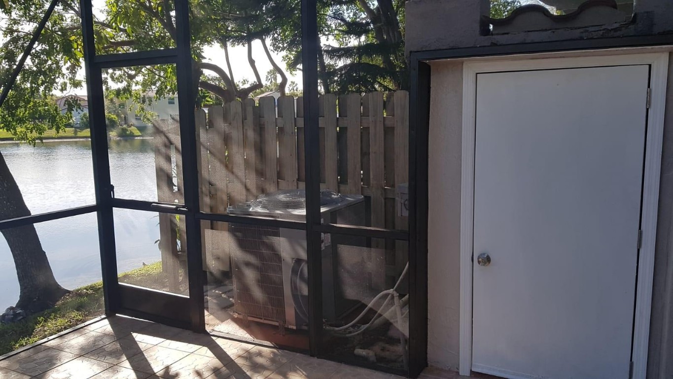 1404 NW 126th Ave 1404