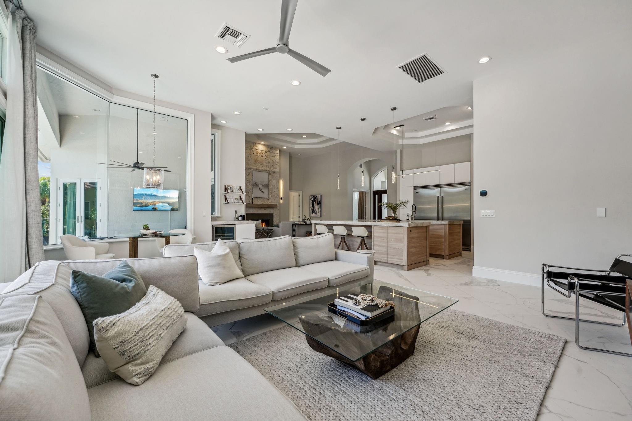 3800 NE 30th Ave
