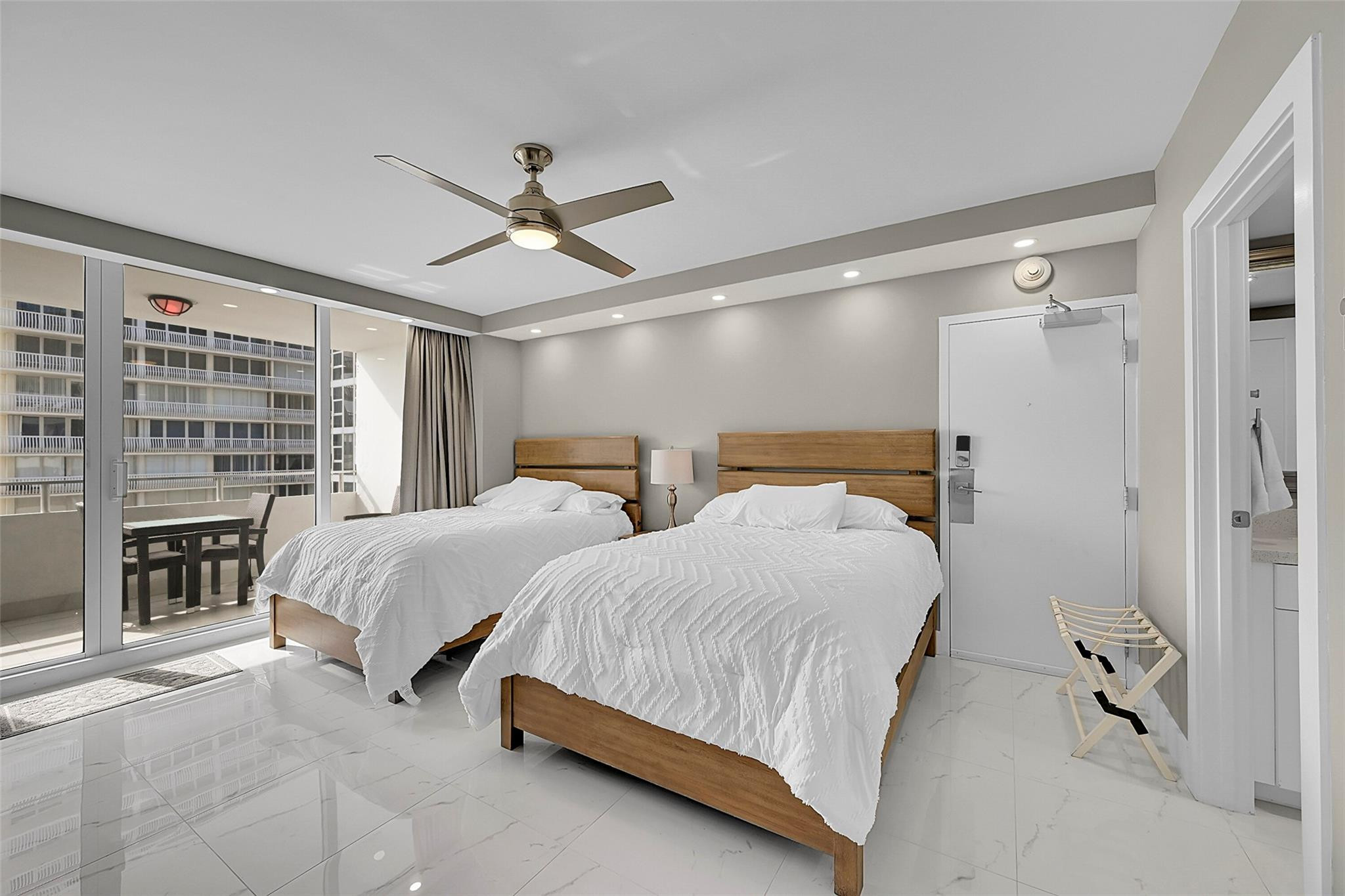 4040 Galt Ocean Dr 616