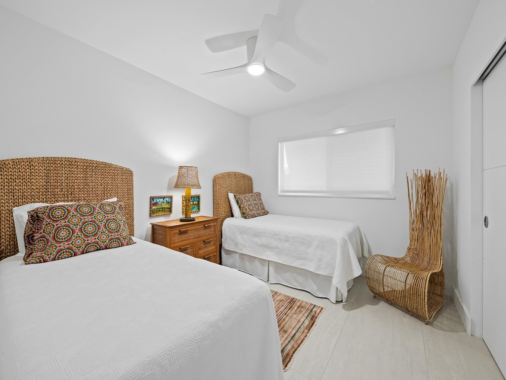 2124 Coral Shores Dr