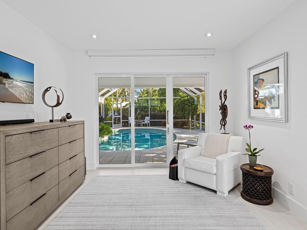 2124 Coral Shores Dr