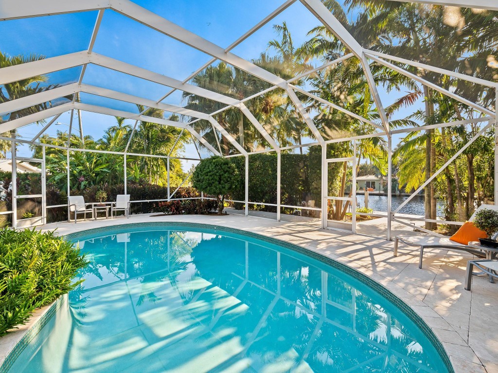 2124 Coral Shores Dr