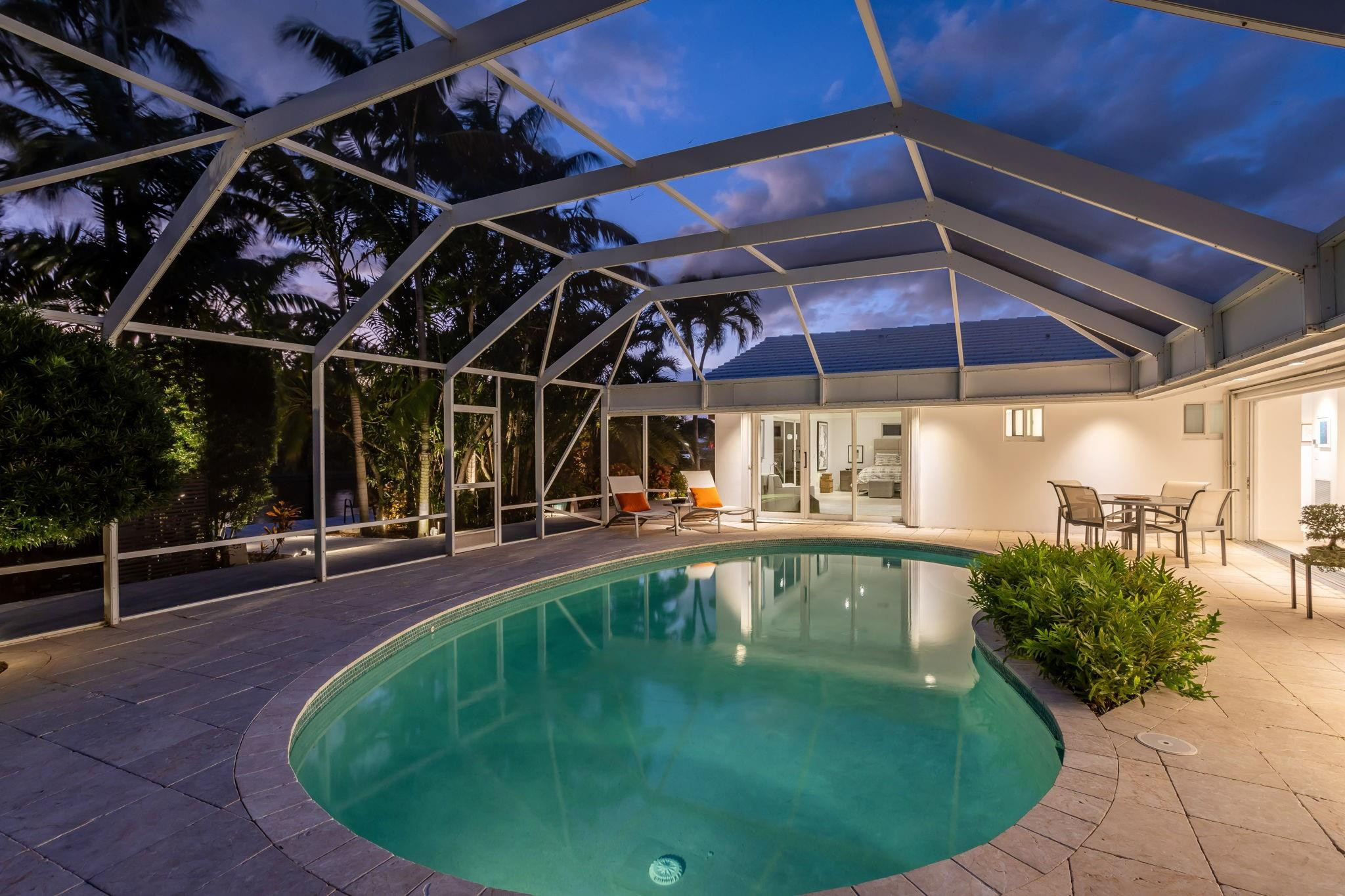 2124 Coral Shores Dr