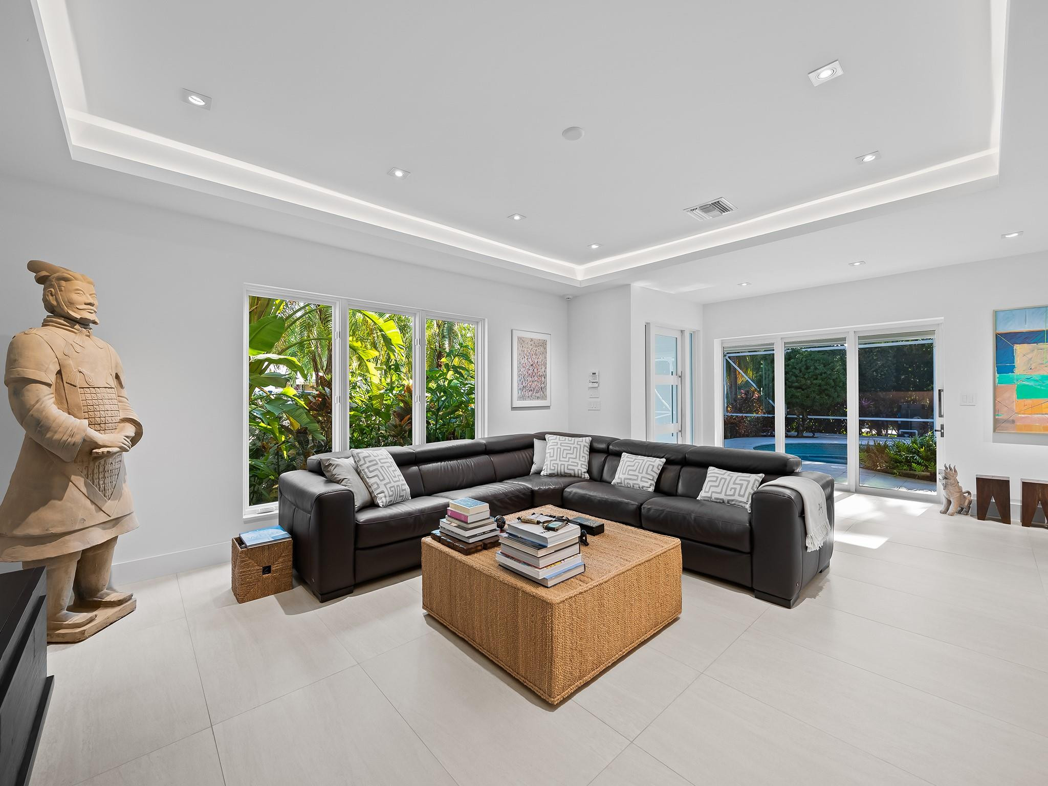 2124 Coral Shores Dr