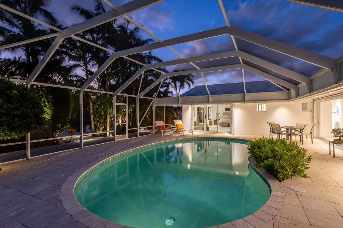 2124 Coral Shores Dr