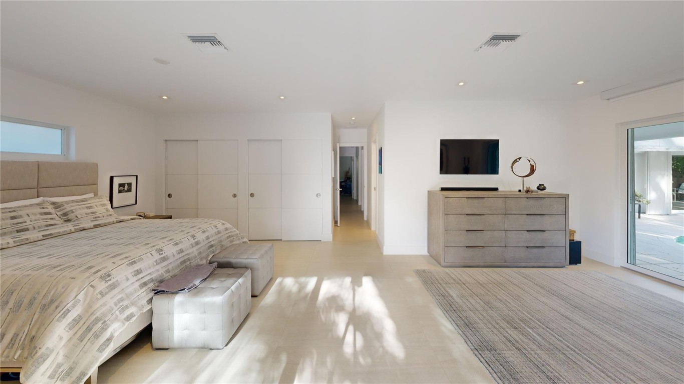 2124 Coral Shores Dr