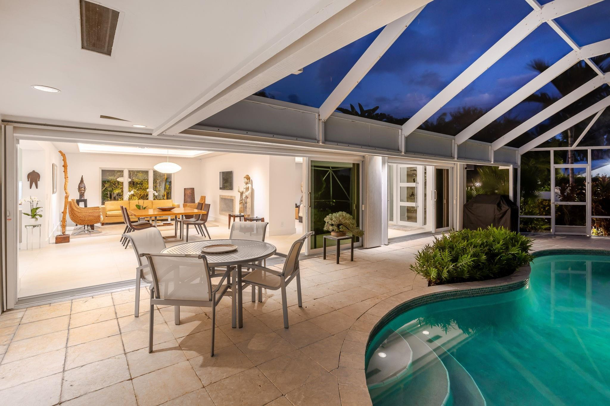 2124 Coral Shores Dr