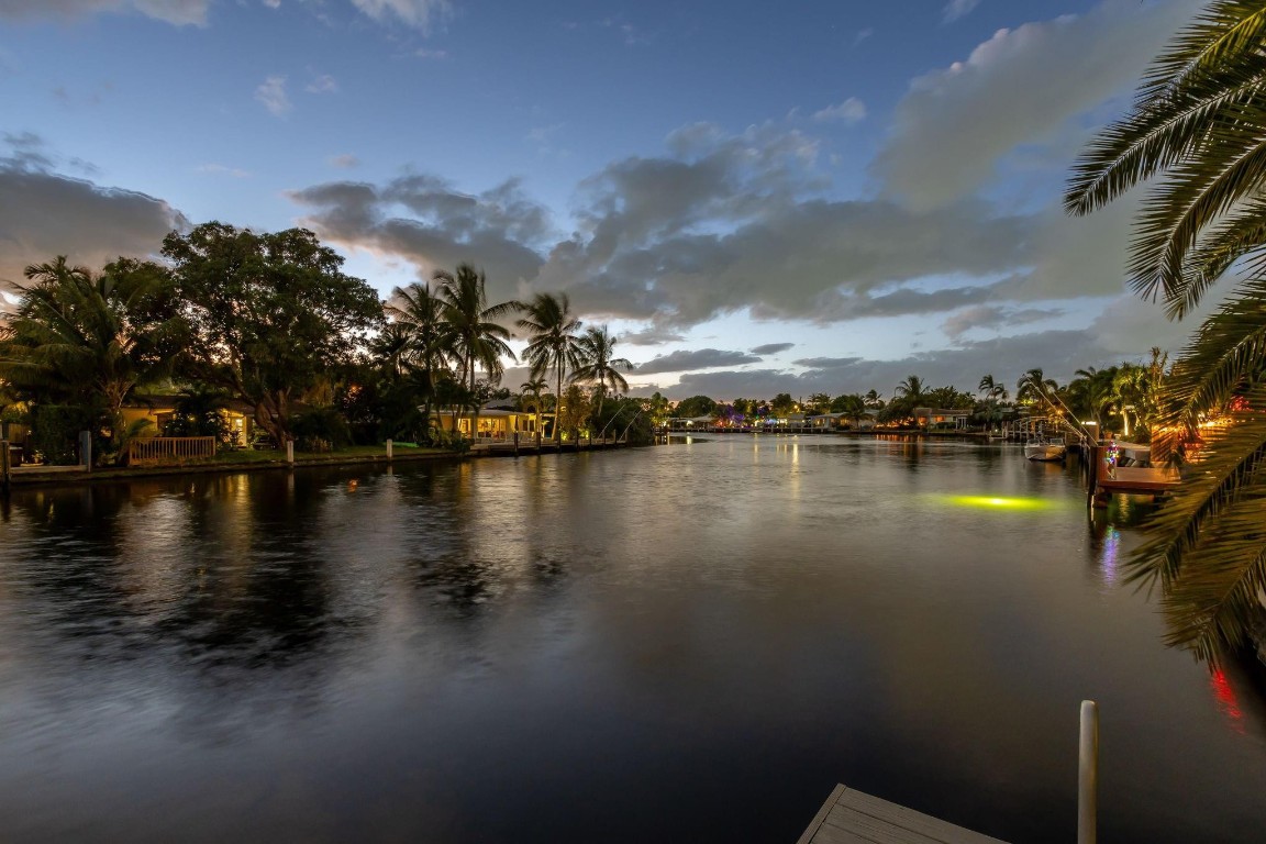 2124 Coral Shores Dr