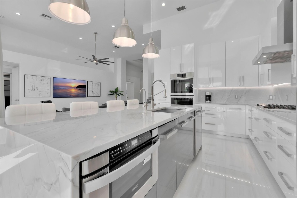 4088 NW Briarcliff Circle