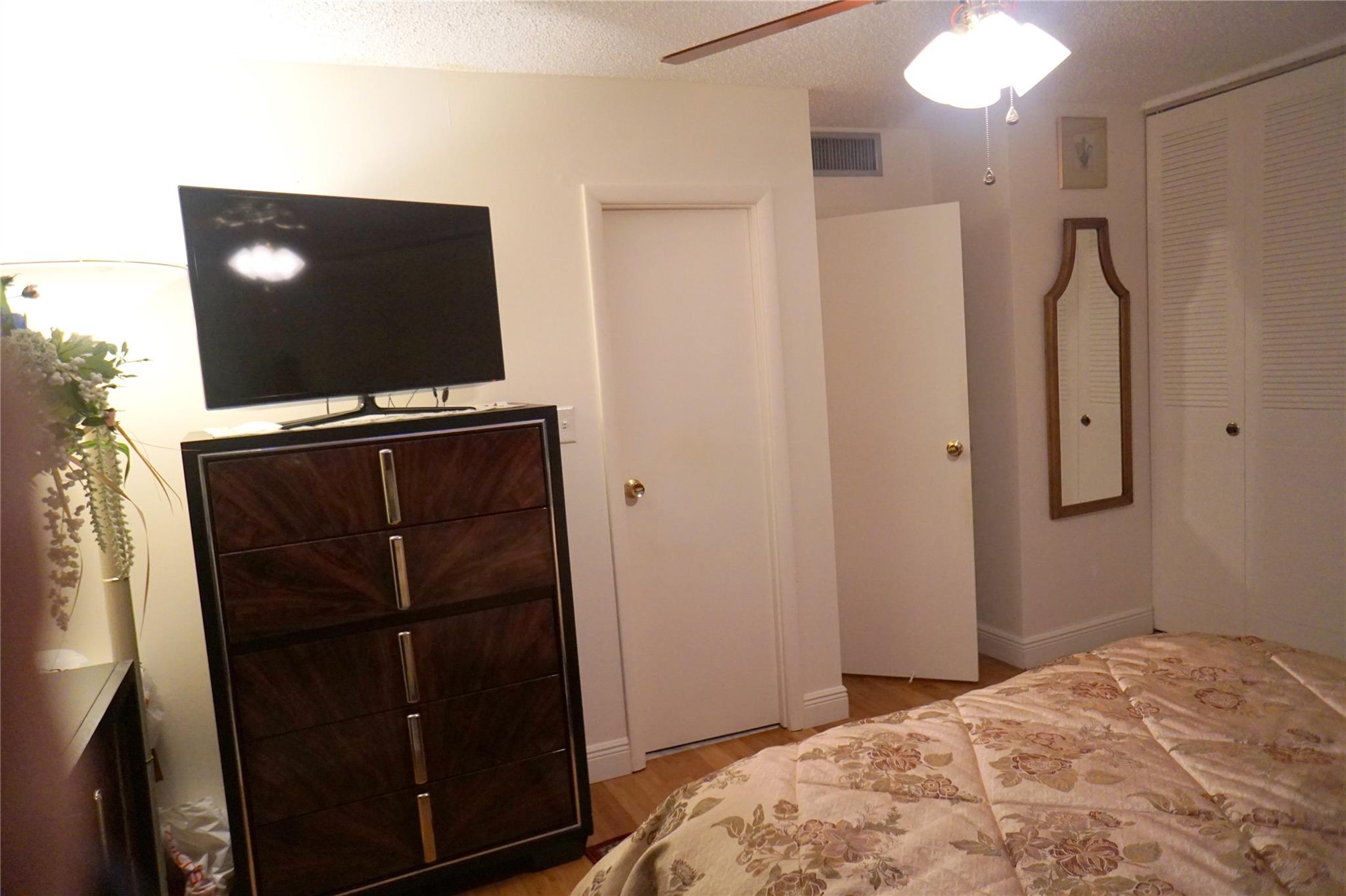 3400 NW 48th Ave 502