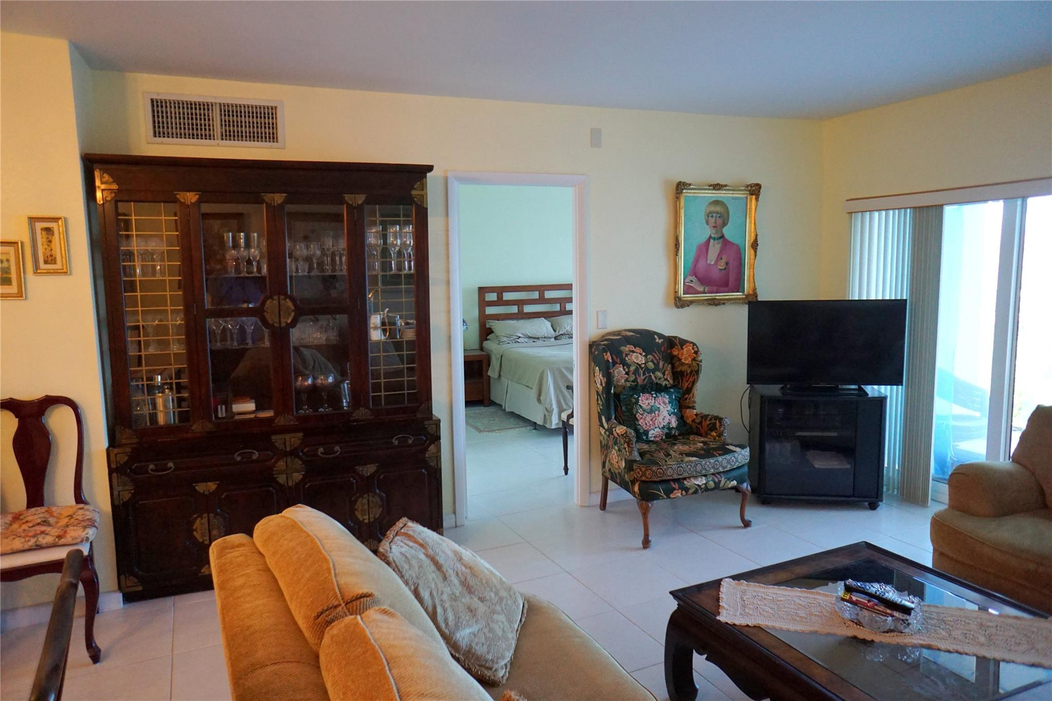 1427 E Hillsboro Blvd 628