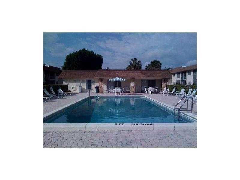 9949 Sandalfoot Blvd 516