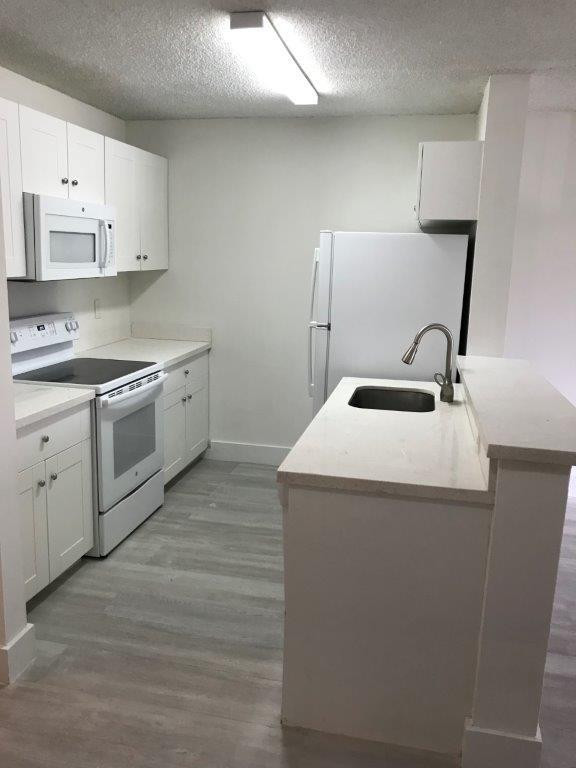 1508 Meadows Cir -