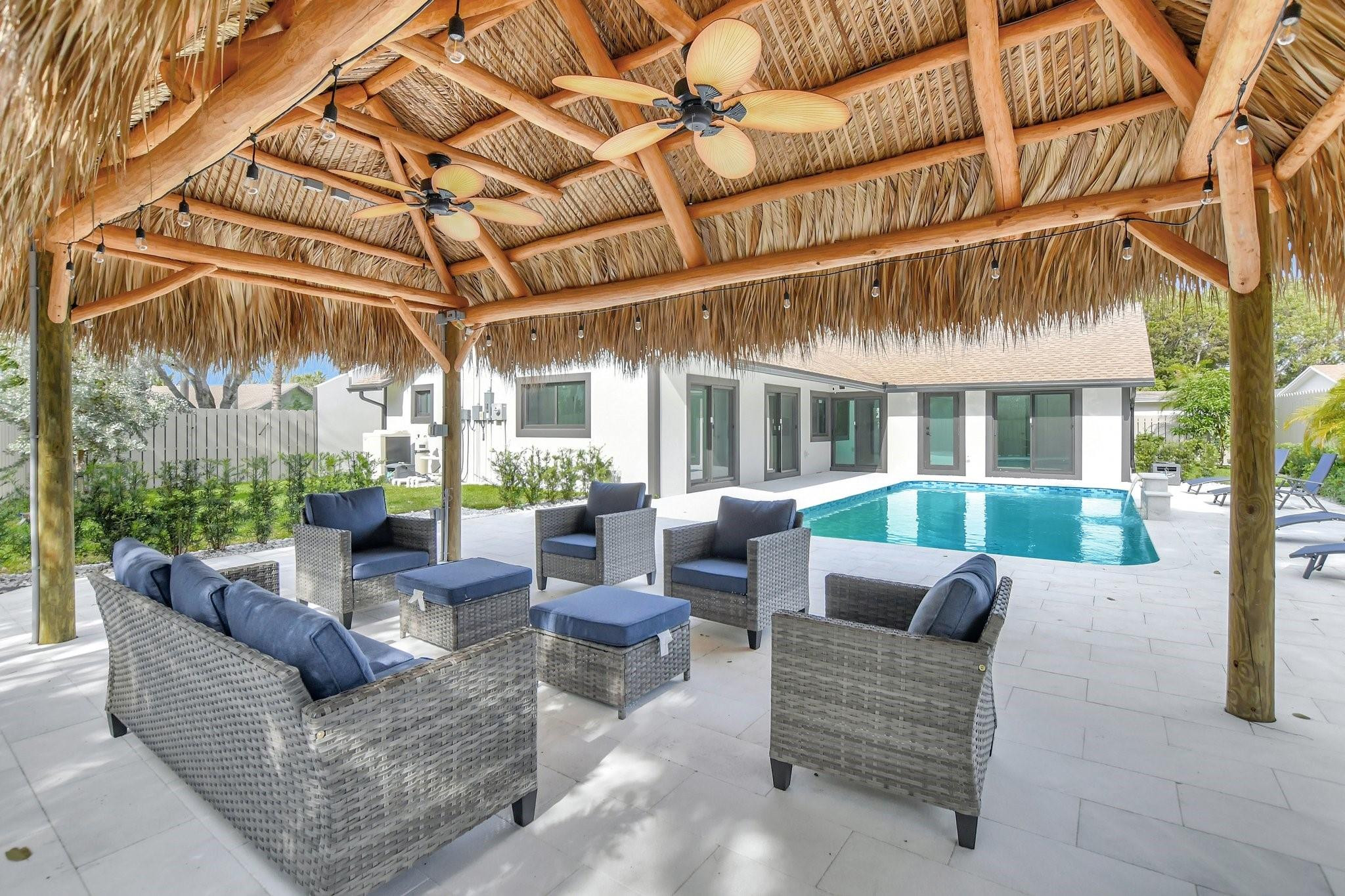 1388 Gallinule Cir