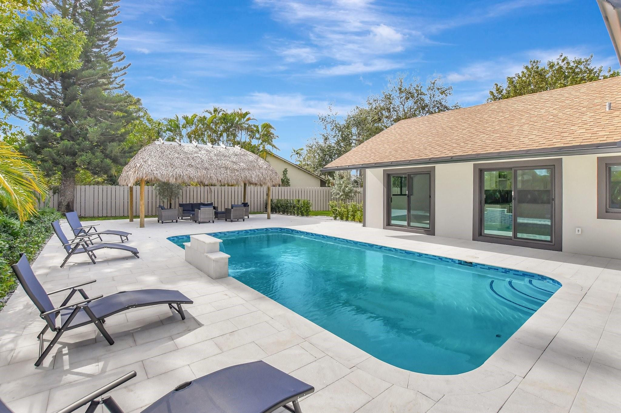 1388 Gallinule Cir