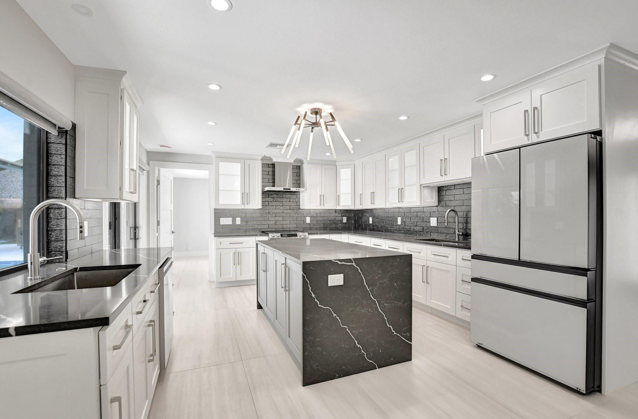1388 Gallinule Cir