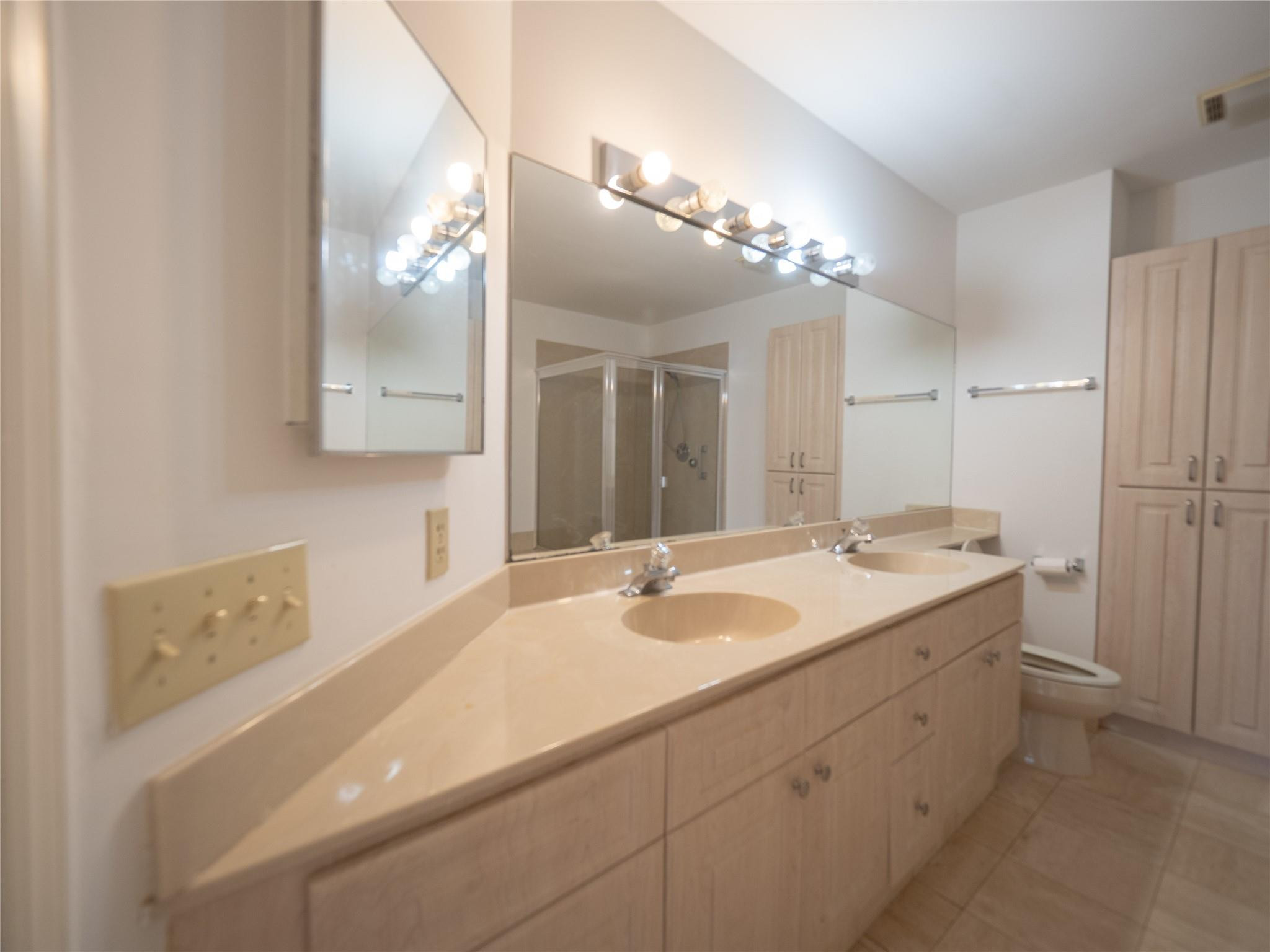 7878 Seville Place 2503