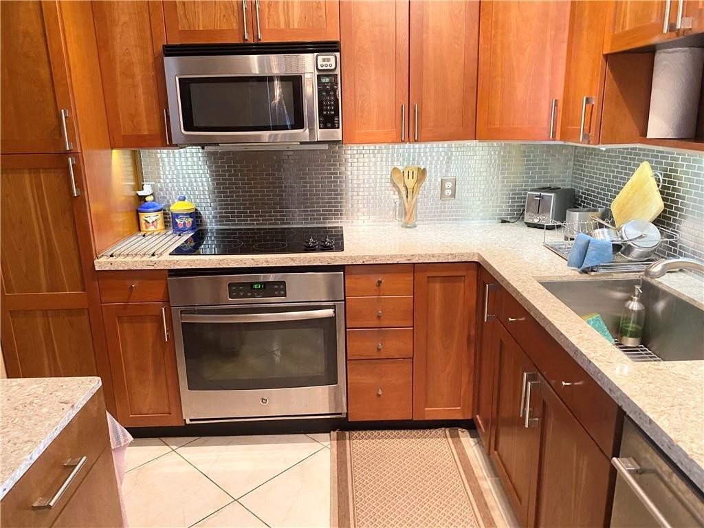 1 Las Olas Circle 1104