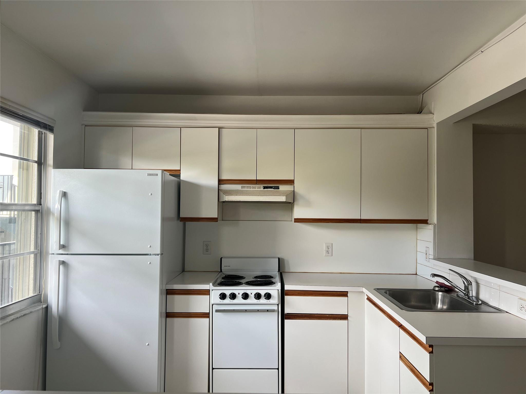 1300 SW 130th Avenue 304F, Pembroke Pines Unit: 304F