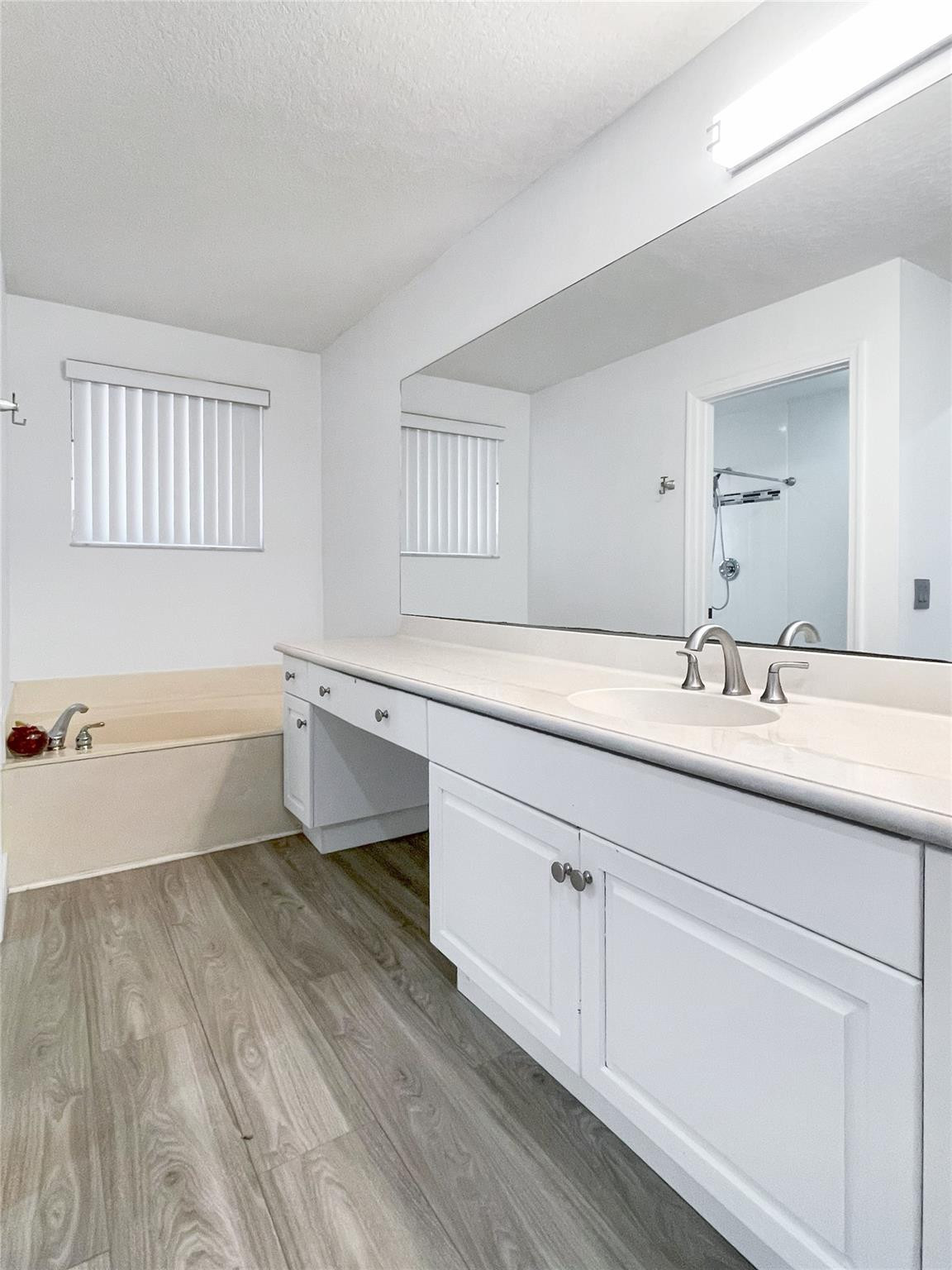 5648 NW 127th Ter 5648