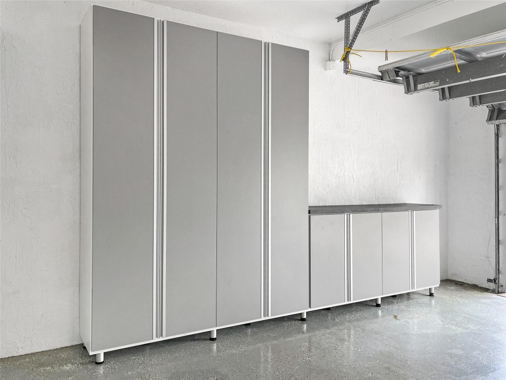 5648 NW 127th Ter 5648