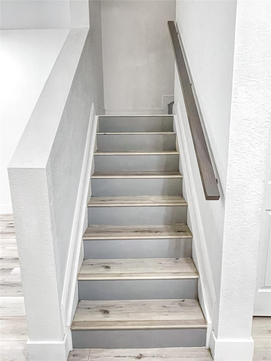 5648 NW 127th Ter 5648