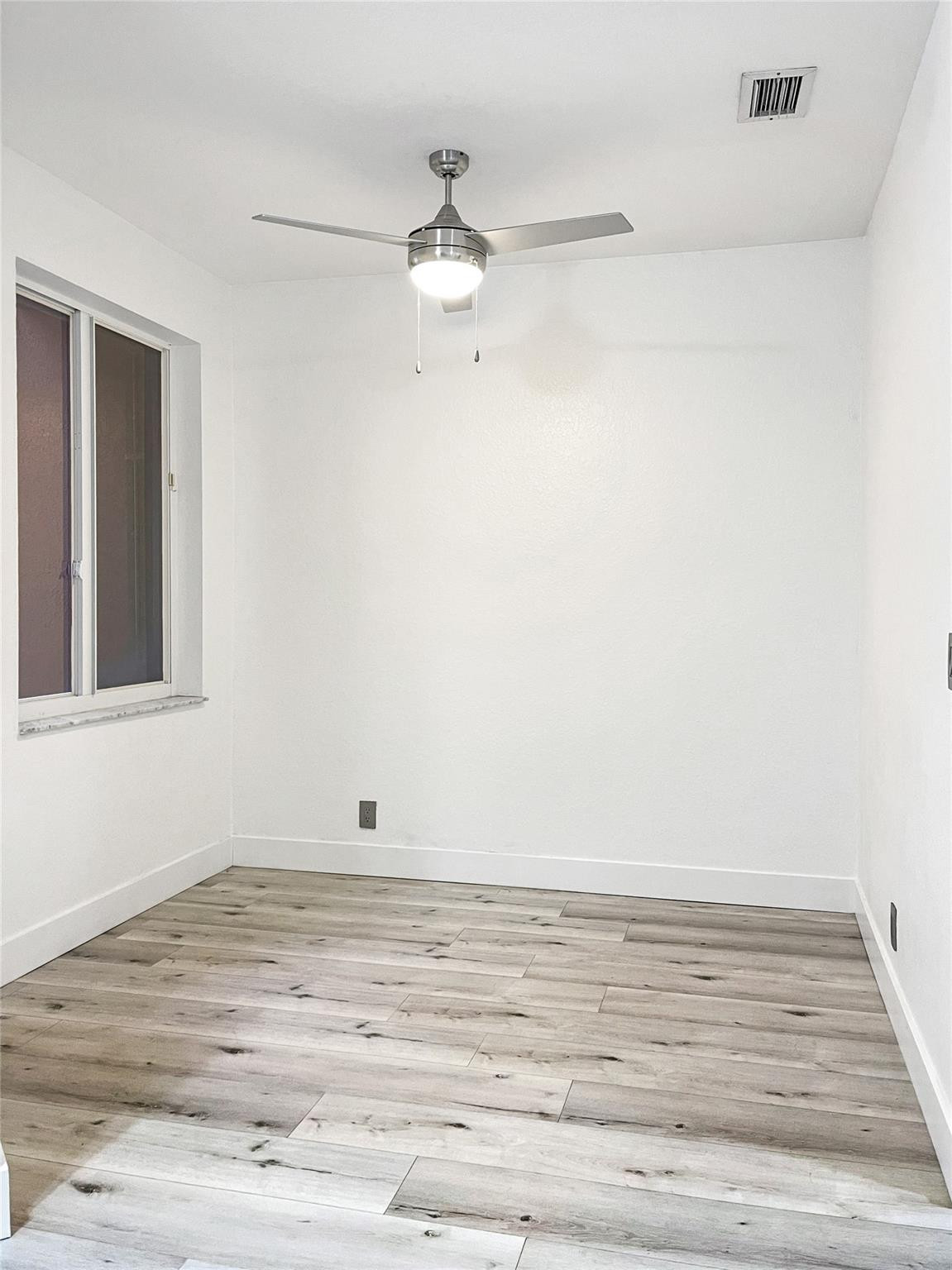 5648 NW 127th Ter 5648