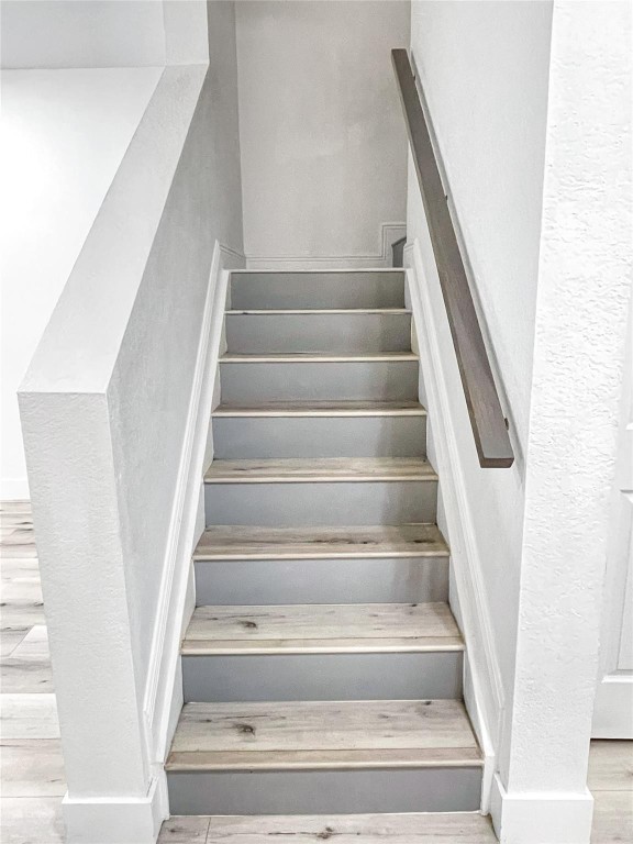 5648 NW 127th Ter 5648