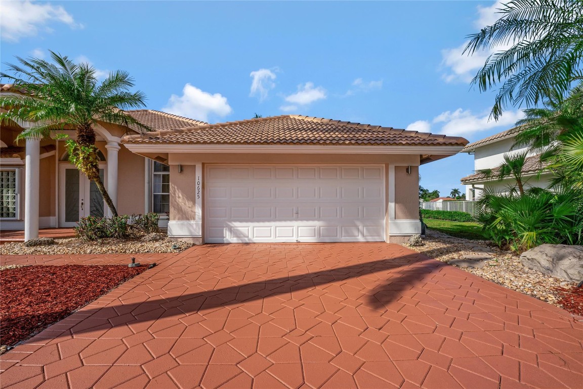 10625 Maple Chase Drive