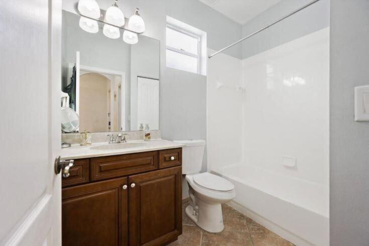 122 Seminole Lakes Dr