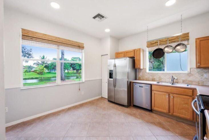 122 Seminole Lakes Dr