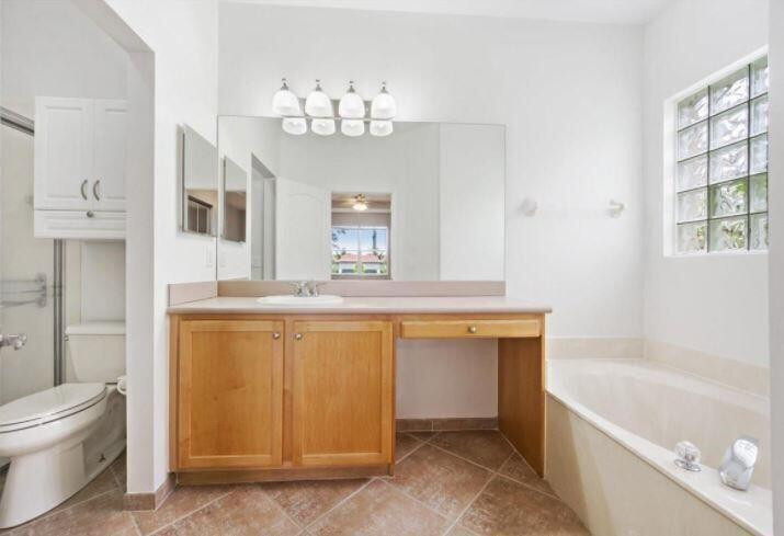 122 Seminole Lakes Dr