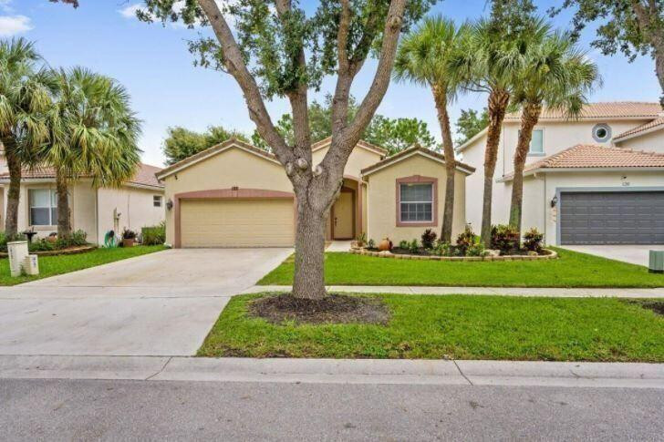 122 Seminole Lakes Dr