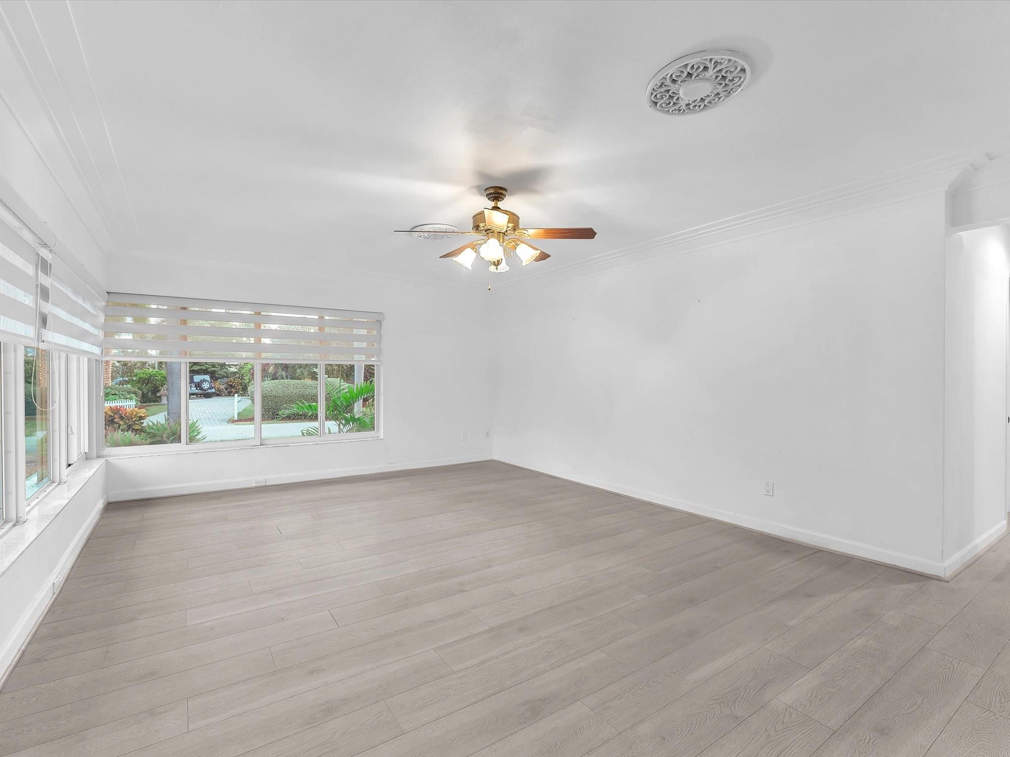 513 SE 28th Ave