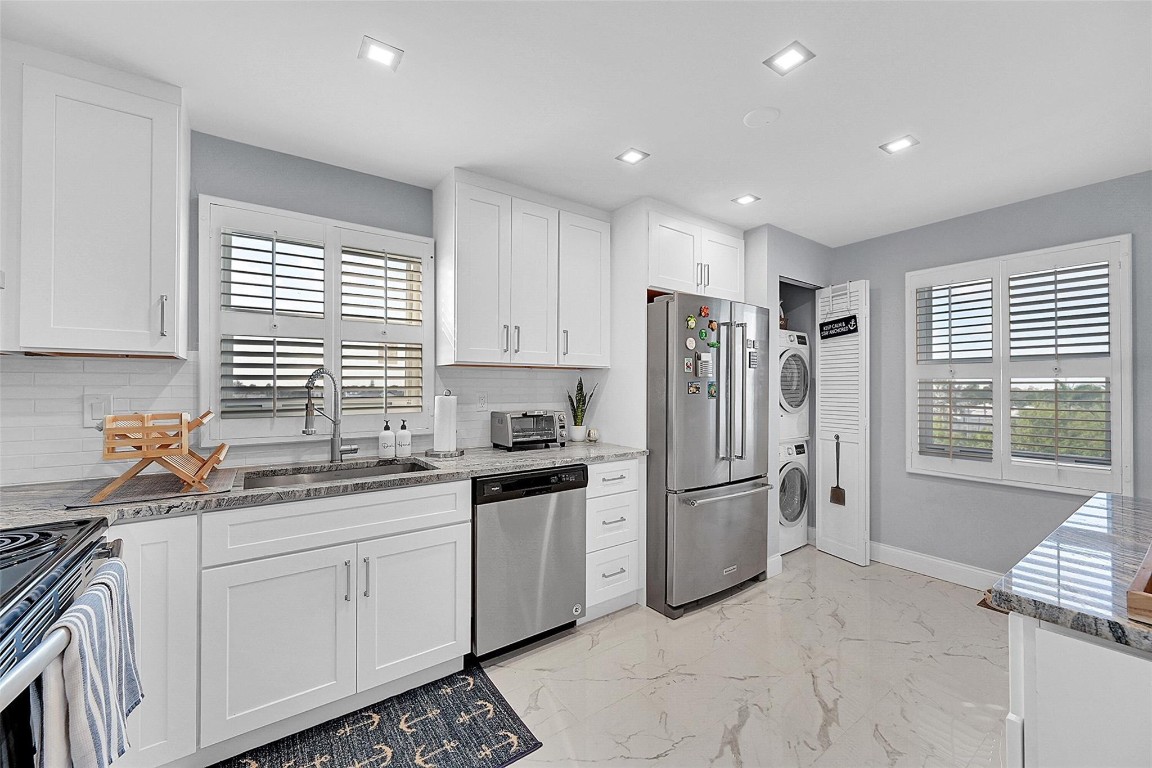 1 Harbourside Dr 4-607