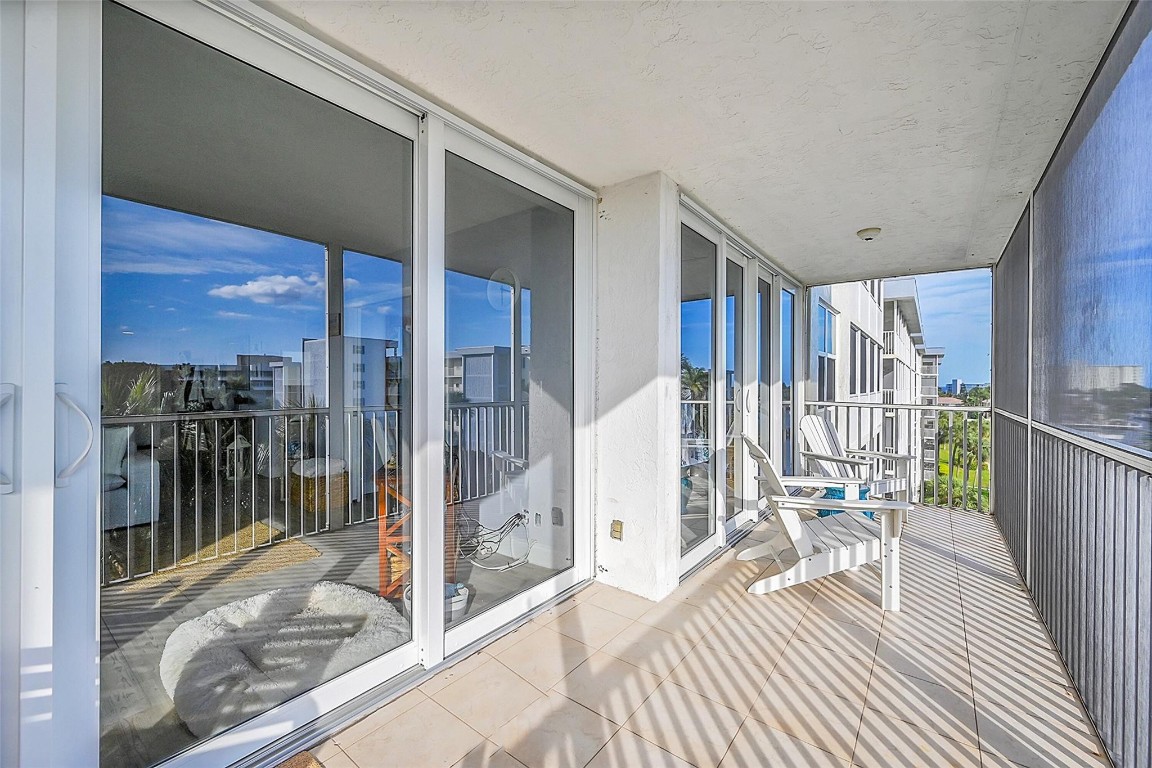 1 Harbourside Dr 4-607
