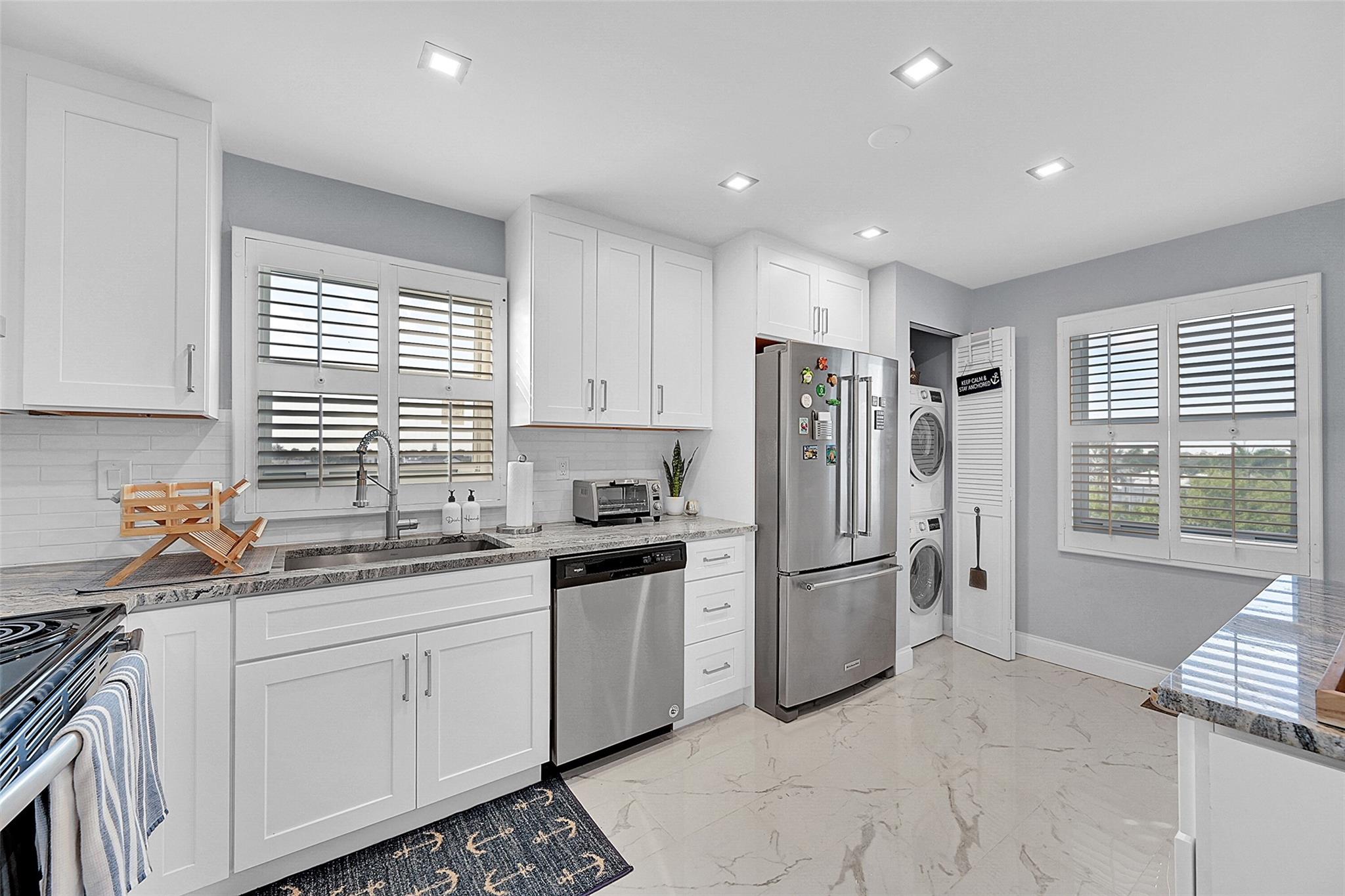 1 Harbourside Dr 4-607