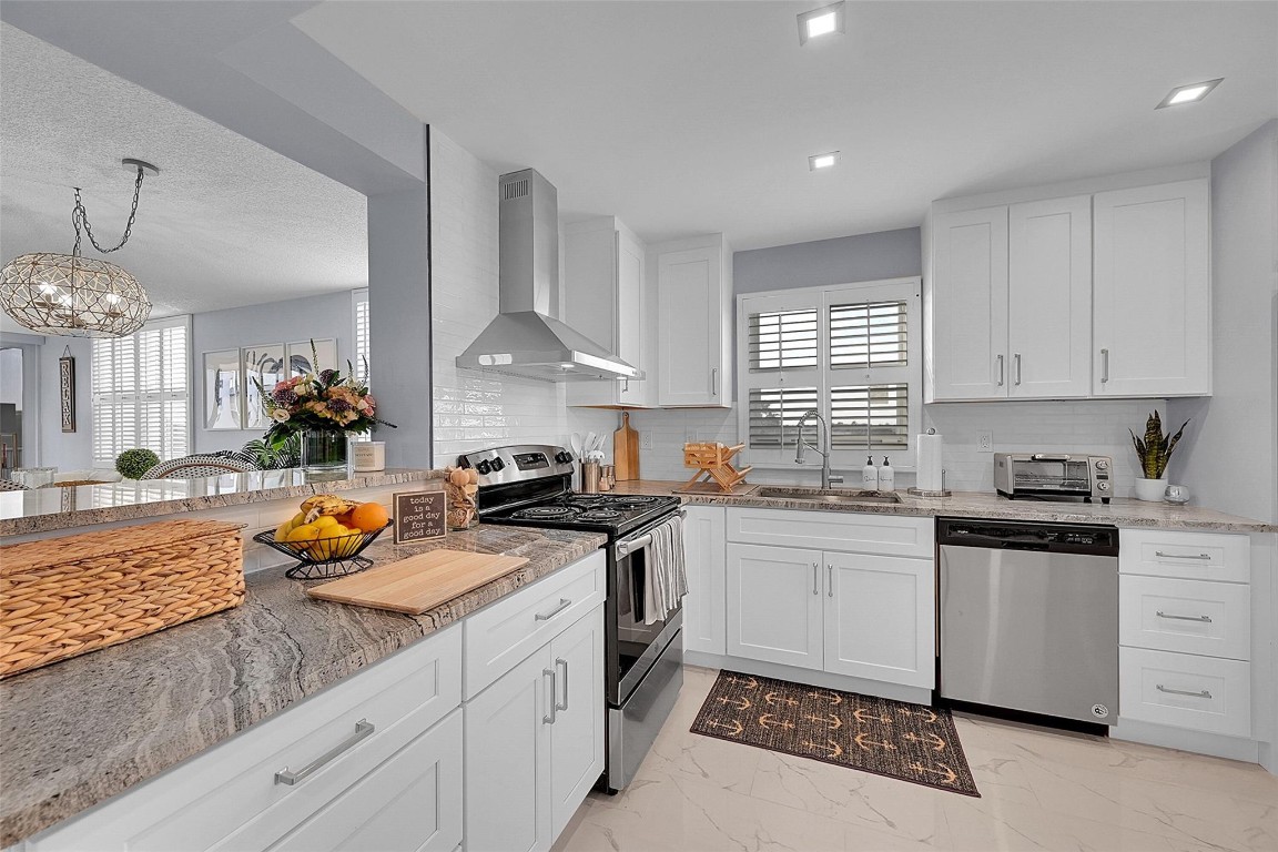 1 Harbourside Dr 4-607